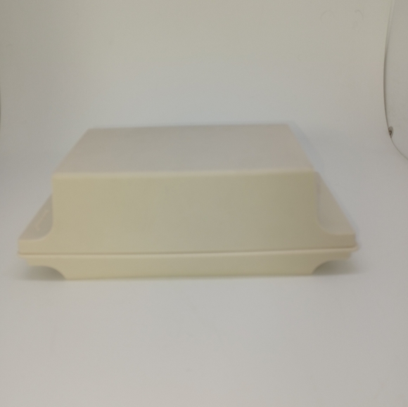 Vintage Tupperware Beige Butter Dish #1512-2 - Picture 1 of 9